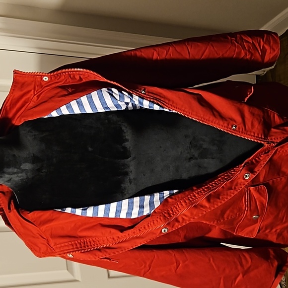 D&company  red jacket with hoodie - Picture 7 of 8